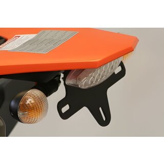 Umbaukit für Kennzeichenhalter von allen KTM 690 Enduro ab 2008, 690 SMC `08-`18, geeignet für orig. Blinker oder Miniblinker (z.B. KELLERMANN), inkl. LED-Rückleuchte (mit integrierter Kennzeichenbeleuchtung) und Anbauanleitung