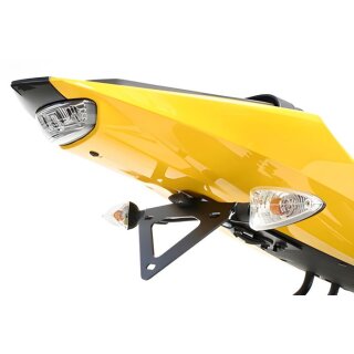Umbaukit für Kennzeichenhalter von YAMAHA YZF-R 125 `08-`13, geeignet für orig. Blinker oder Miniblinker (z.B. KELLERMANN), inkl. LED-Kennzeichenleuchte und Anbauanleitung.